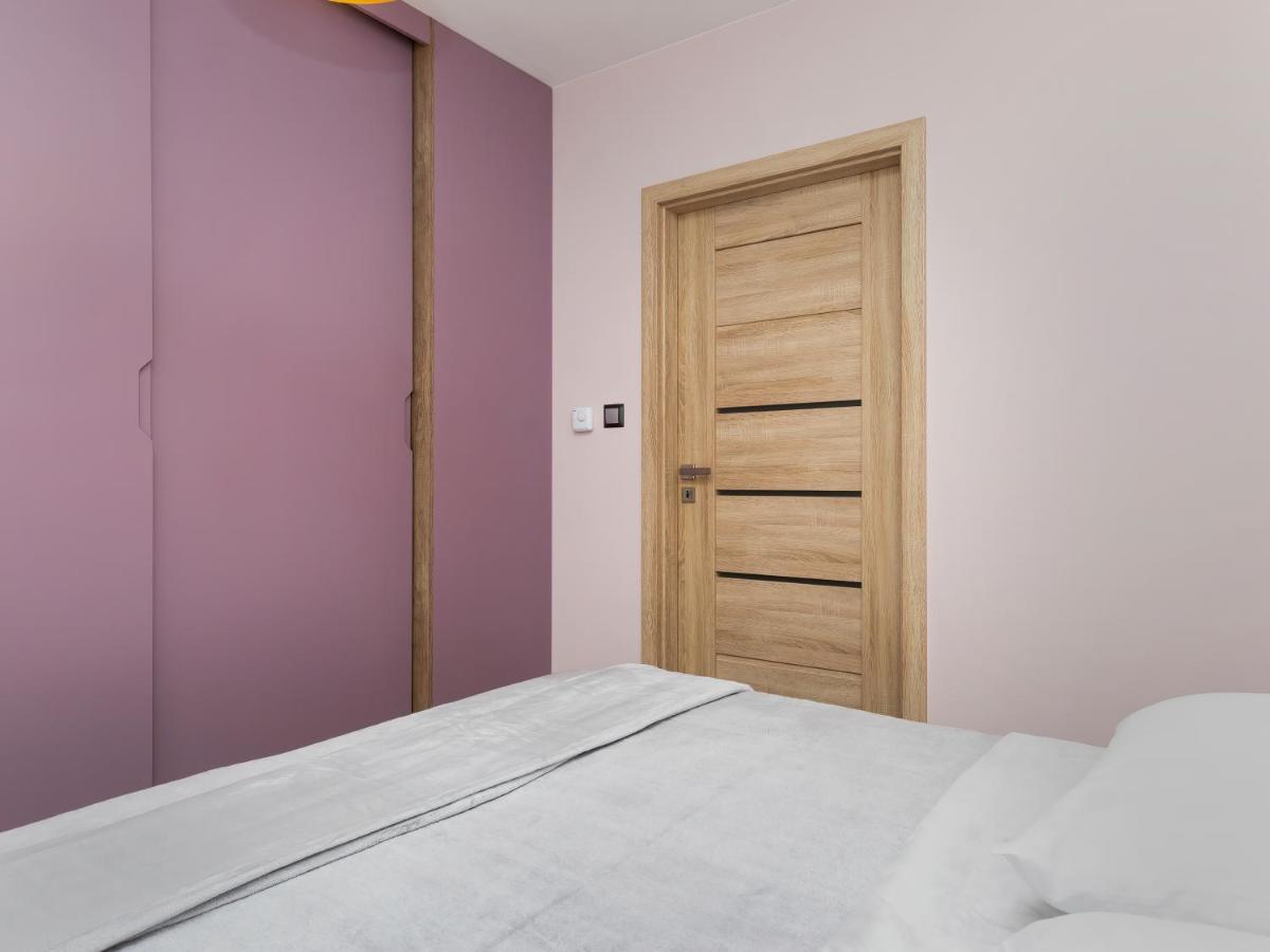 Apartment Porto Santa Rewales